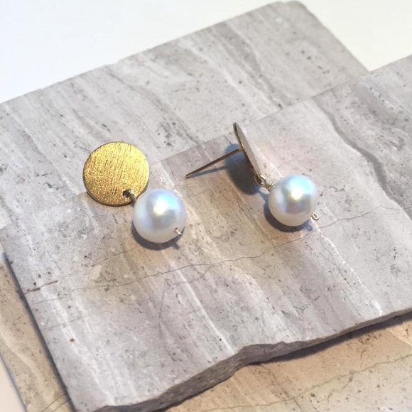 Credo gold brushed stud earrings with cultured freshwater  Gold Disk Natural Pearl — Post Earrings